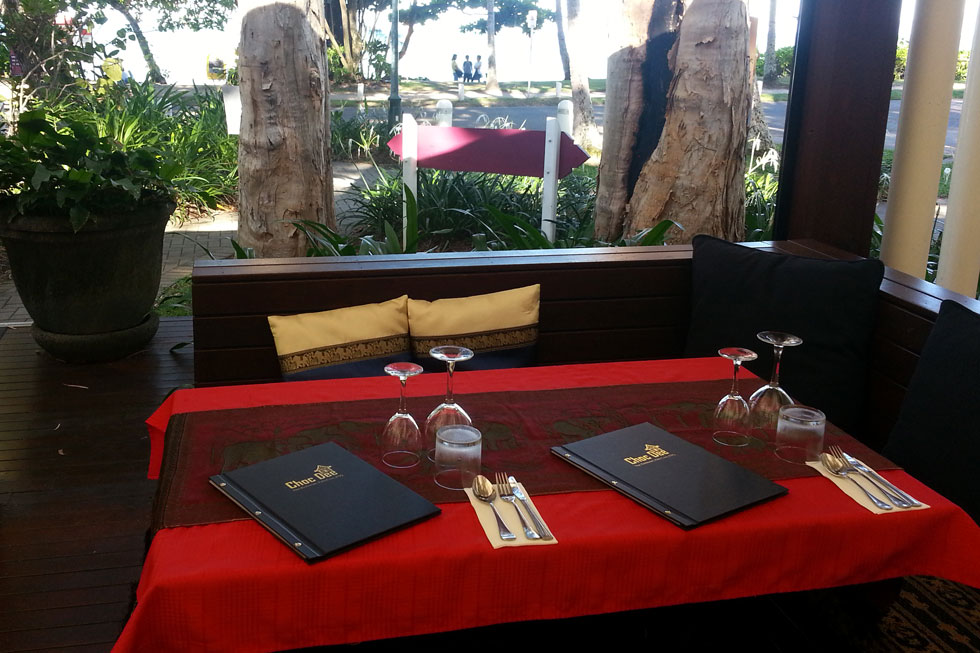 Great table, top location at Palm Cove beach